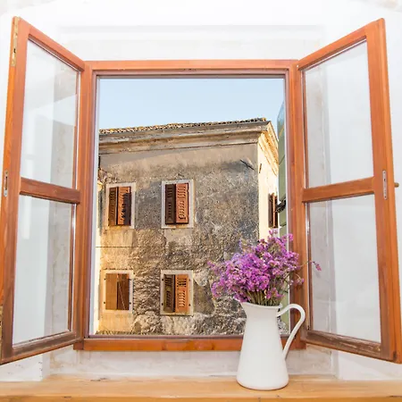 Apartment Di Piazza *