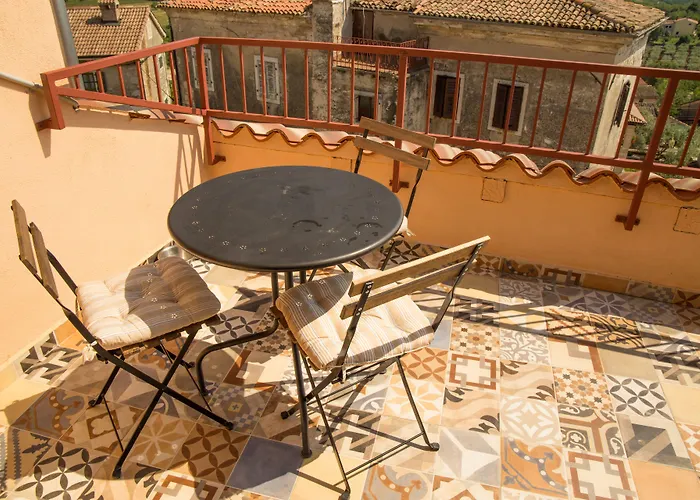 Di Piazza Apartment