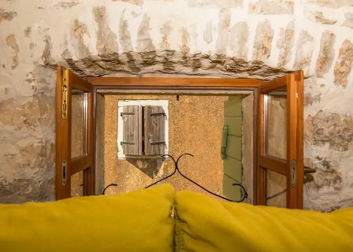 Di Piazza Apartment *